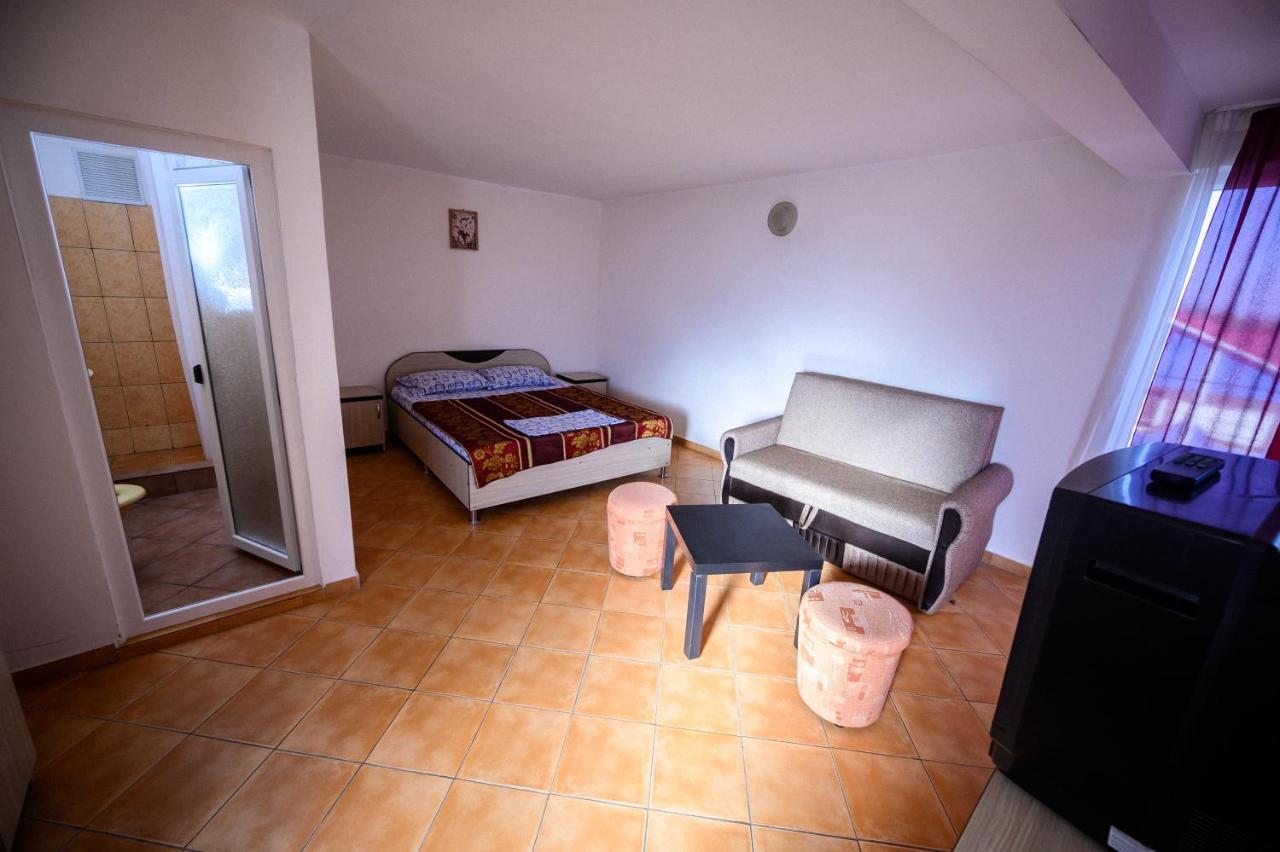 Vila Dora Costinesti Luaran gambar