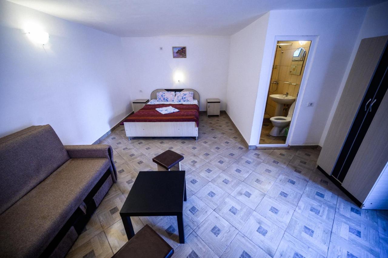Vila Dora Costinesti Luaran gambar