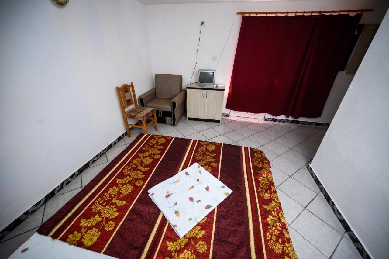 Vila Dora Costinesti Luaran gambar