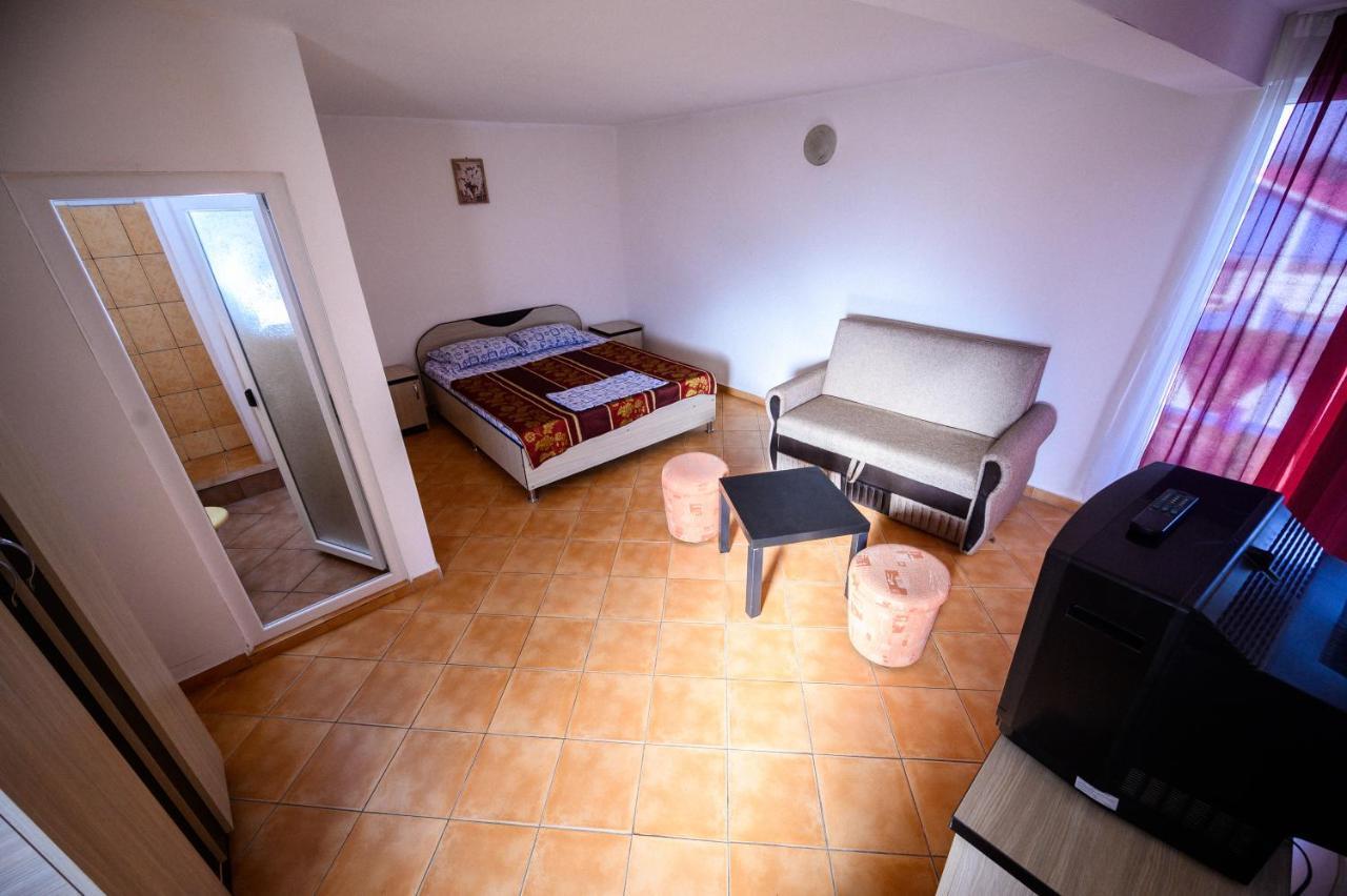 Vila Dora Costinesti Luaran gambar