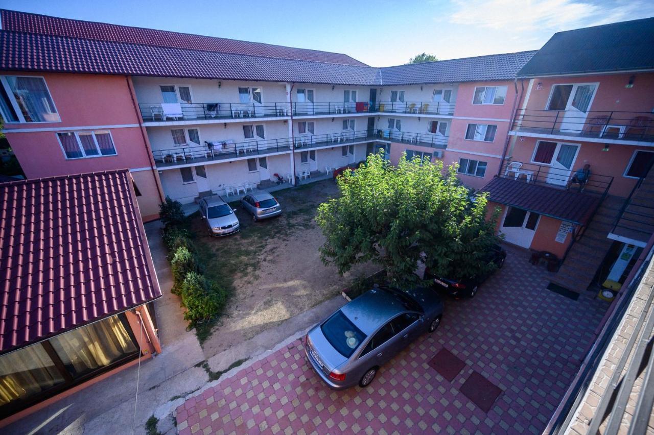 Vila Dora Costinesti Luaran gambar