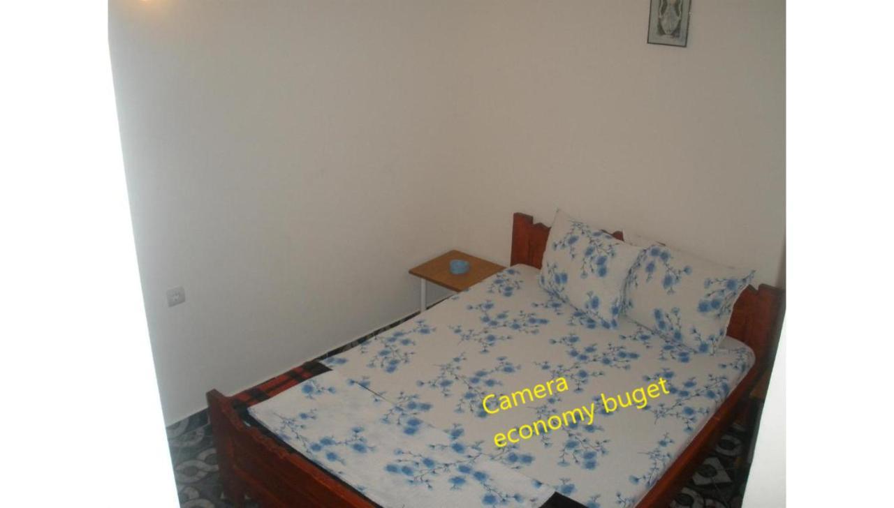 Vila Dora Costinesti Luaran gambar