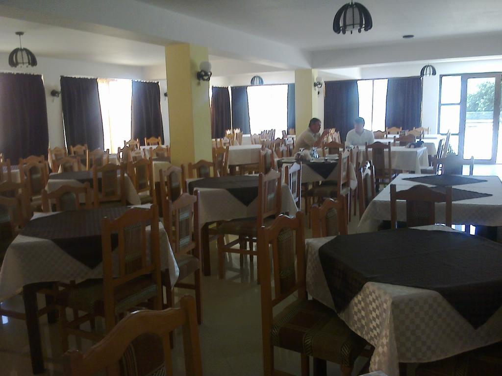 Vila Dora Hotel Costinesti Luaran gambar